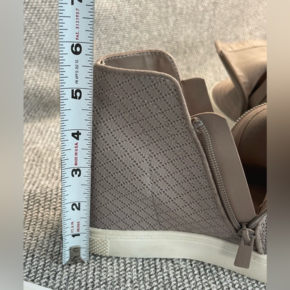 Torrid Beige Wedges with Stylish Comfort - Picture 13 of 16